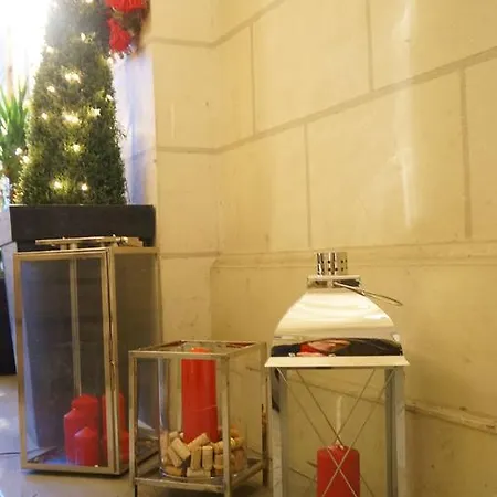 ラ デペンダンス トゥール