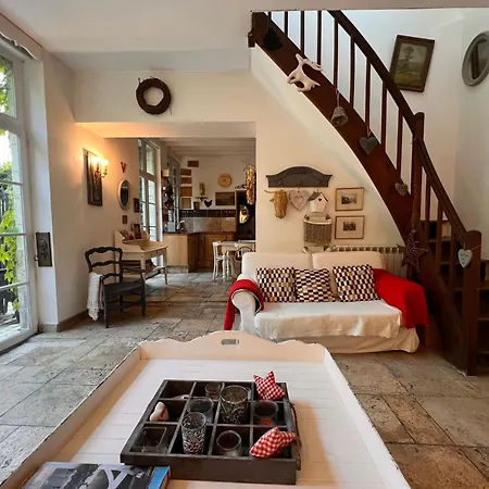 ラ デペンダンス トゥール