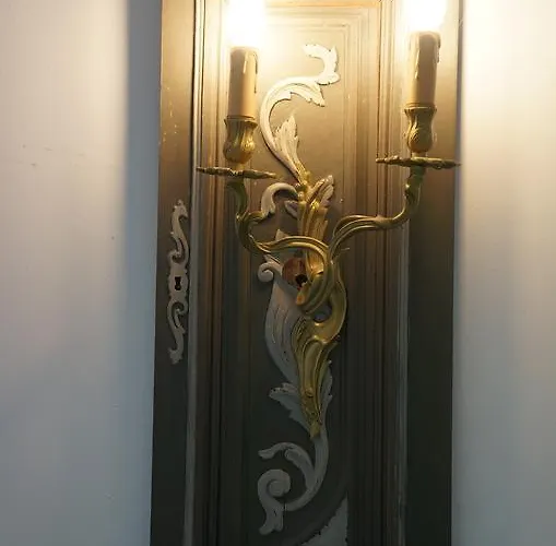 La Dépendance * Tours